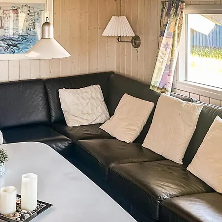 Casa vacanze Pet Friendly Home In Hvide Sande With Sauna *